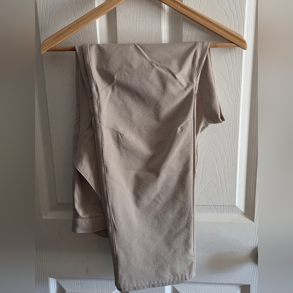 Genteal Trailhead Khaki Pants 38x30 (NWOT)